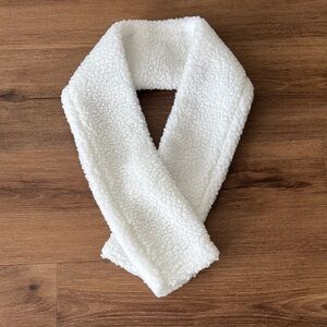 🐴 NWOT 38" Fleece Girth Cover/Sleeve 🐴